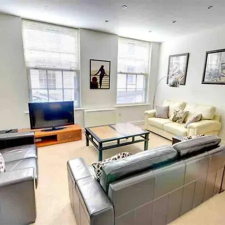 Seagull-charming Two Bed Ground Floor Retreat, Sleep 6 *